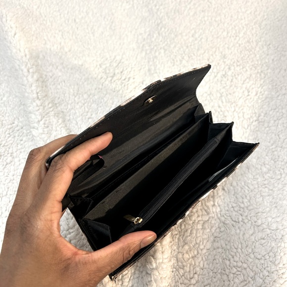 Ardene Cheetah Print Faux Leather Wallet - Picture 2 of 2